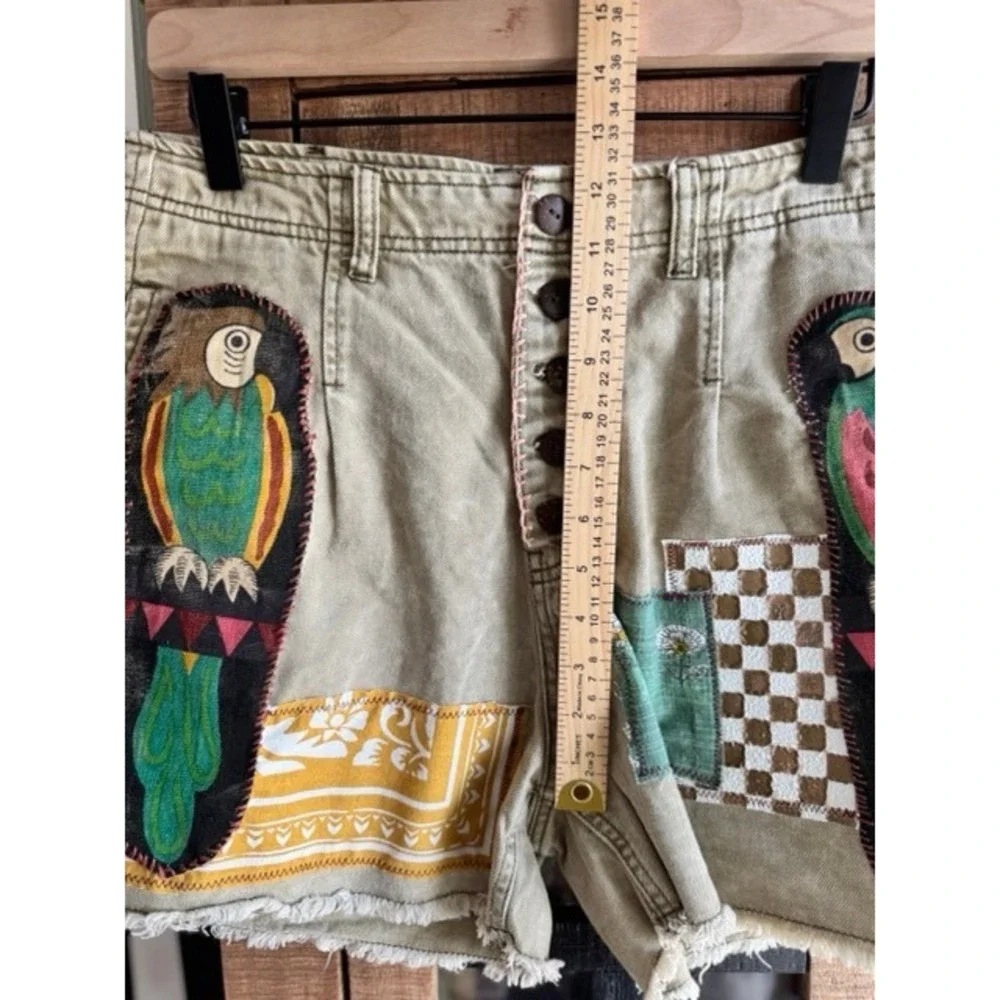 Upcycled Easel Unique Parrot Patchwork Denim Shorts Button Fly Boho womens Large - Picture 3 of 8